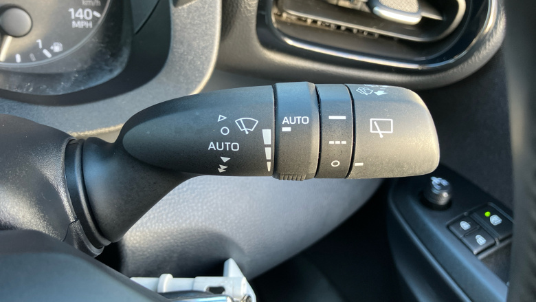 Toyota Yaris 1.5 Hybrid Icon 5dr CVT Hybrid Hatchback